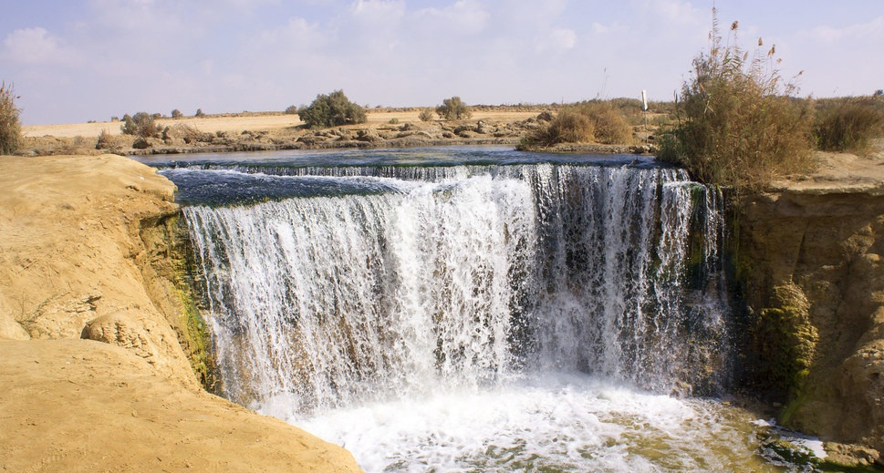 2 Day Tour to wadi el Hitan in Fayoum from Cairo