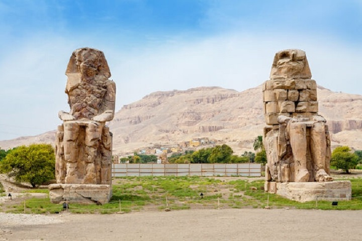 4 Days Egypt travel package Luxor Aswan and the desert 