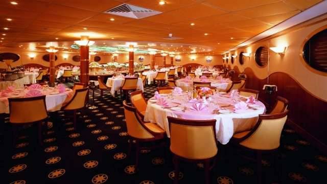 4 Days Nile river cruise from Aswan to Luxor on Grand Mandarin Nile Cruise