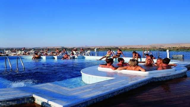 4 Days Nile river cruise from Aswan to Luxor on Grand Mandarin Nile Cruise