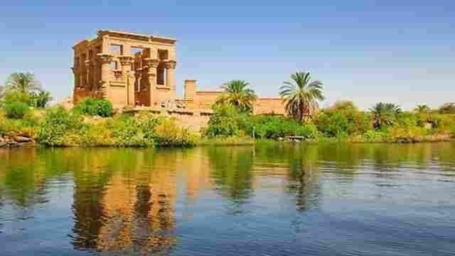 5 Days Nile Cruise between Luxor and Aswan from Damietta