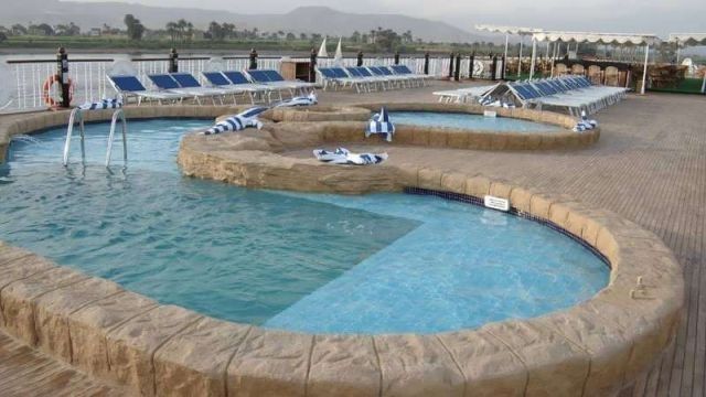 5 Days Nile river Cruise From Luxor on Royal Signature Nile cruise