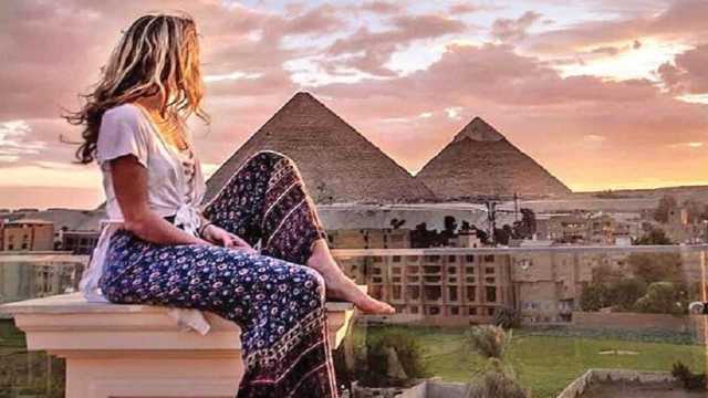Day tour to Giza Pyramids Memphis Sakkara from Cairo