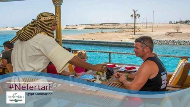 Nefertari Seascope boat trip from Marsa alam with dinner