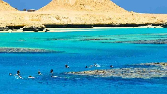 Paradise island snorkeling trip from Hurghada