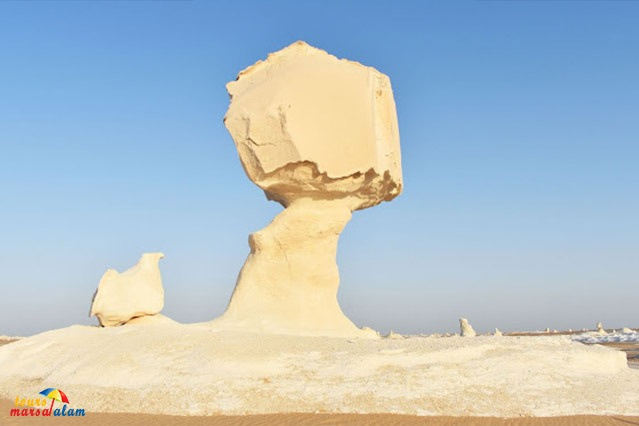 White desert tours from El Gouna