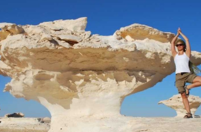 White desert tours from Sahel Hashesh