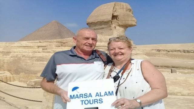 Kairo und Giza Pyramiden von Makadi mit dem Bus