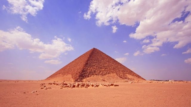 Excursion de un dia a las Pirámides de Dahshur y la Pirámide de Meidoum desde El Cairo