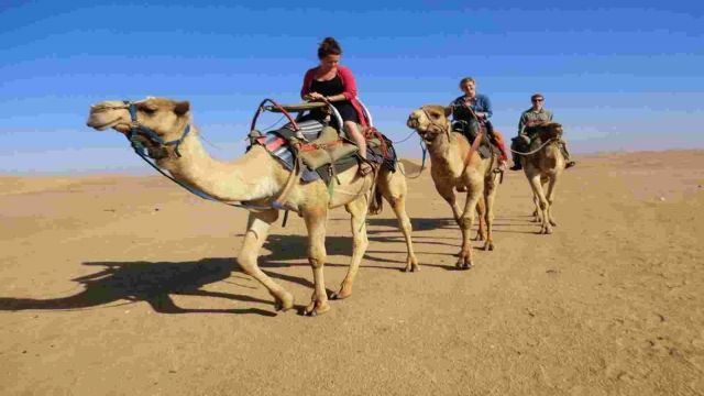 Excursion matutina de safari por el desierto de El Gouna en Quad