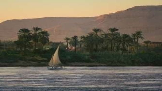 Excursión de dos días a Lúxor desde Hurghada con globo aerostático
