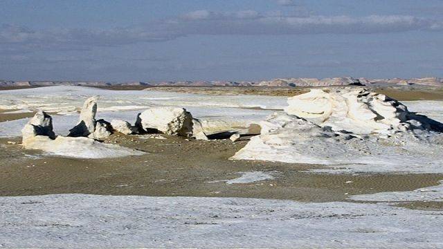 Excursion de 3 jours au désert blanc et au wadi el Hitan depuis Louxor