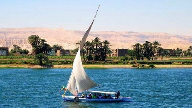 Louxor Aswan et Abu Simble Trois jours au départ dEl Gouna