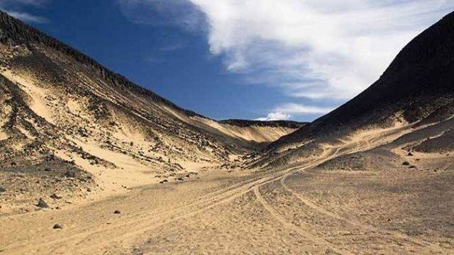 Une nuit de camping dans le désert blanc et à Bahariya depuis le Caire
