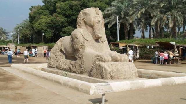 Dag excursie naar piramides Memphis Sakkara vanuit Caïro